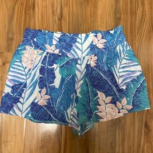 American Eagle Floral Hawaiian Shorts L